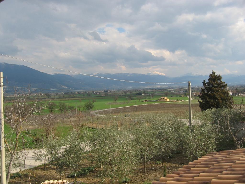 Ferienwohnung Ciards House Montefalco Zimmer foto
