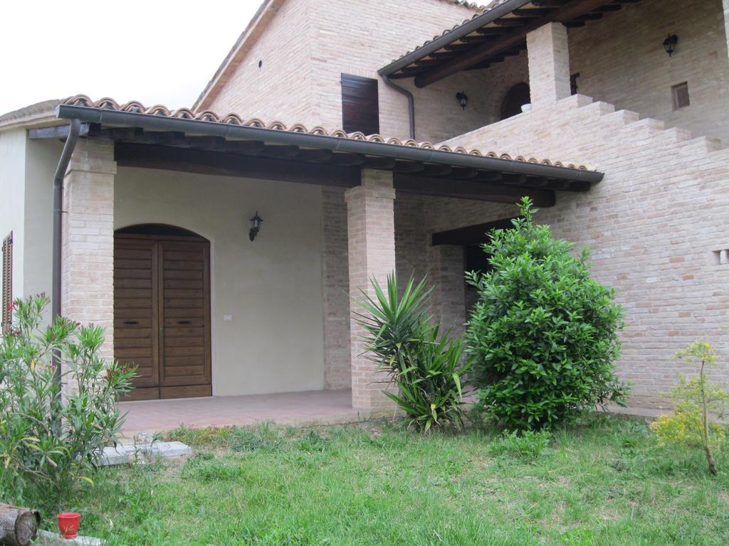 Ferienwohnung Ciards House Montefalco Zimmer foto